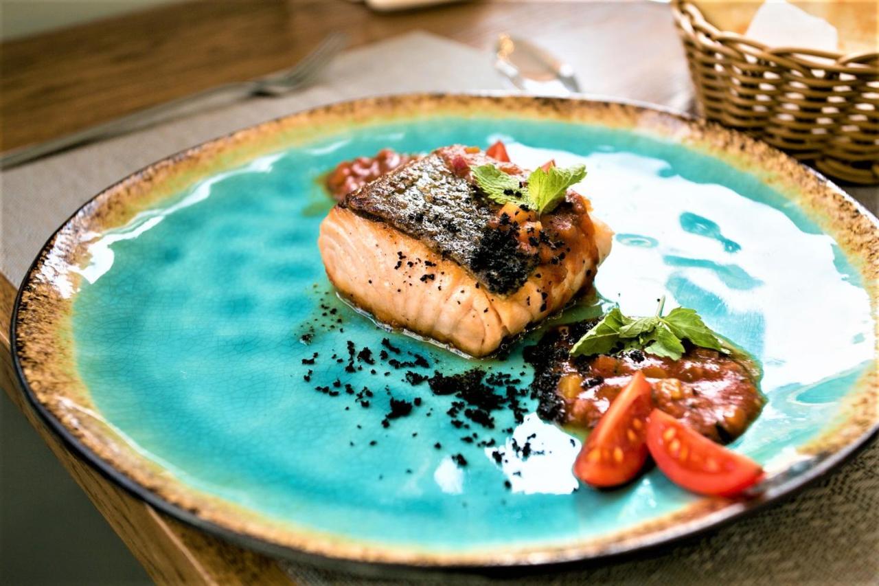 Miramar Apart Hotel & Spa Актау Екстериор снимка
