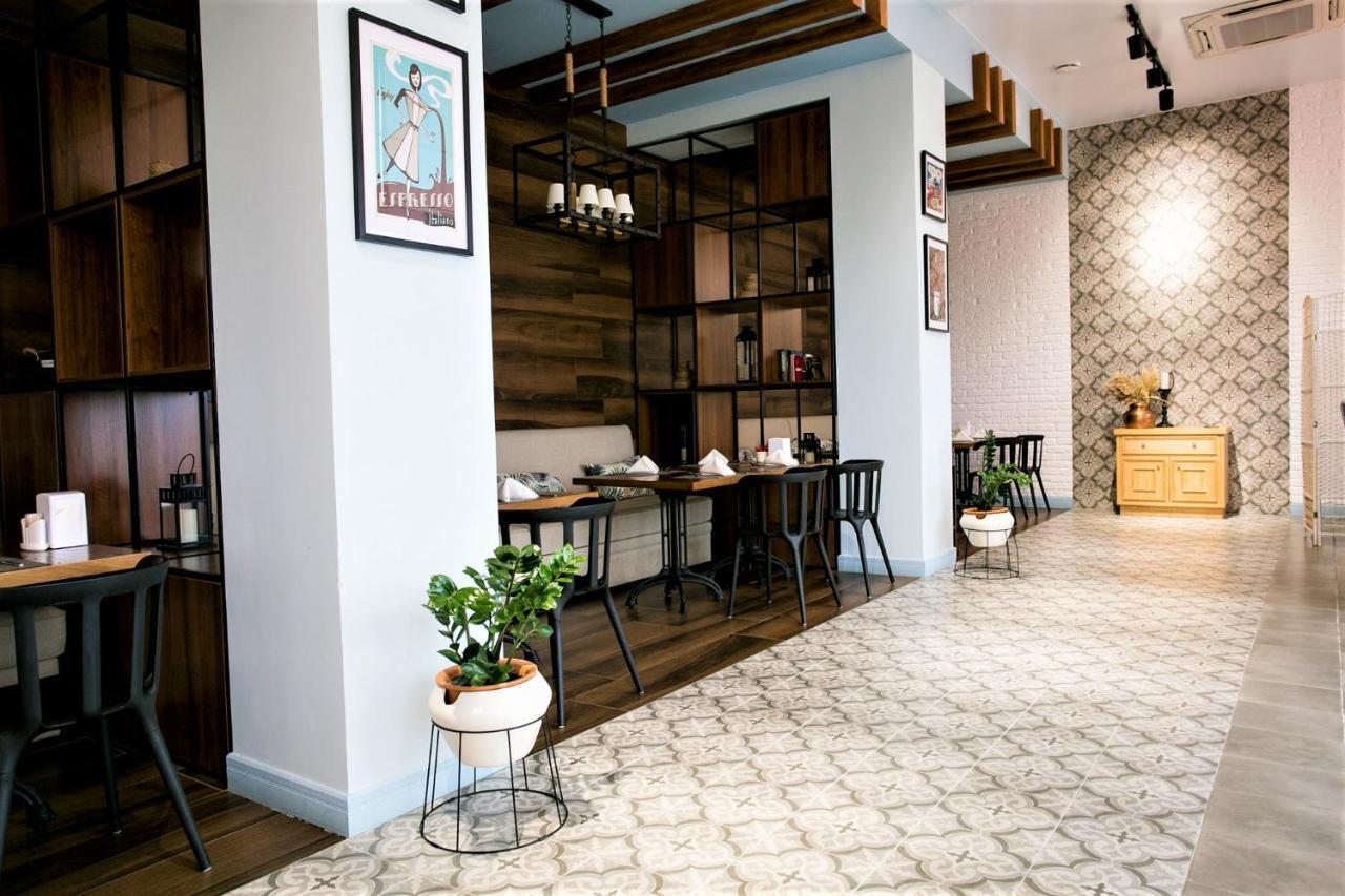 Miramar Apart Hotel & Spa Актау Екстериор снимка